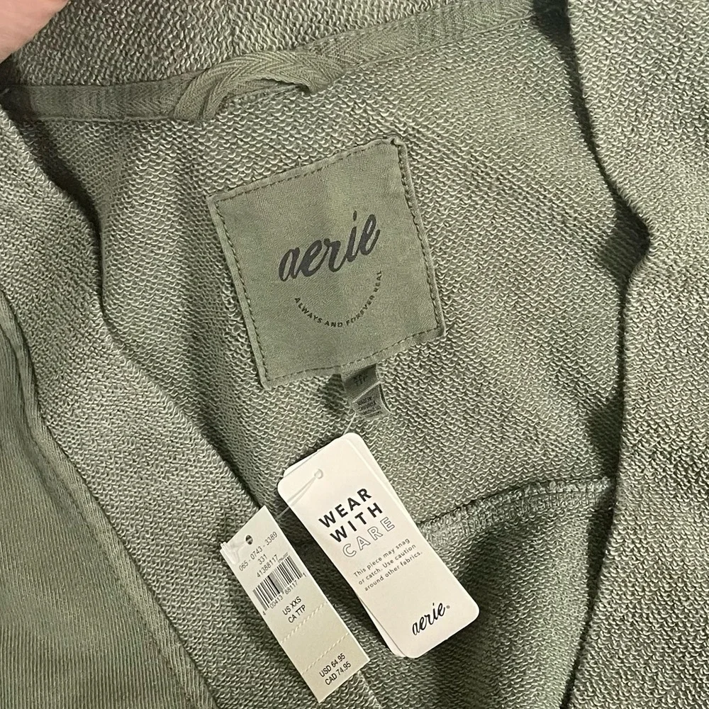 NWT Aerie Fleece Button Cardigan Sweatshirt Olive Fun Green Casual Oversized 17 - Picture 4 of 7